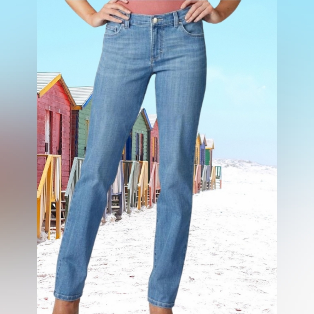 📣Lee Ladies Light Wash Blue Jean👖 Boot Cut Denim Size 14M New Without Tags 😍